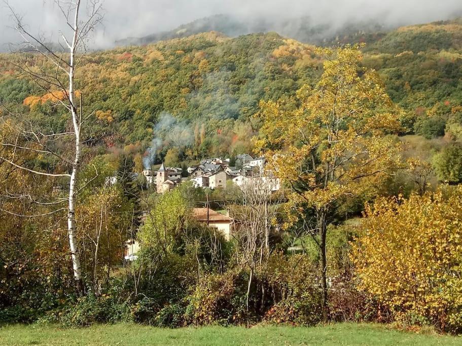 Vila La Borda De Sesué Exteriér fotografie